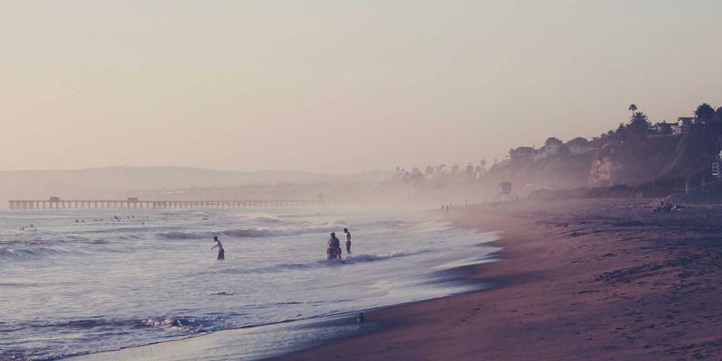 品牌联合营销：网络营销与品牌策划中的跨界合作策略与风险规避